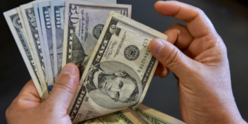 E o dólar, hein? Como entender o dólar em momentos adversos