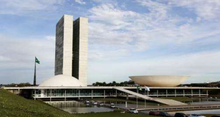 CMO aprova texto principal da lei orçamentária de 2022